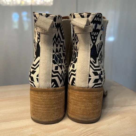 Tom’s Bootie - Picture 9 of 11